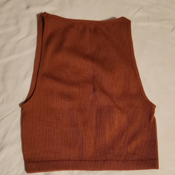 Rust Ribbed Crop Top - Picture 8 of 8